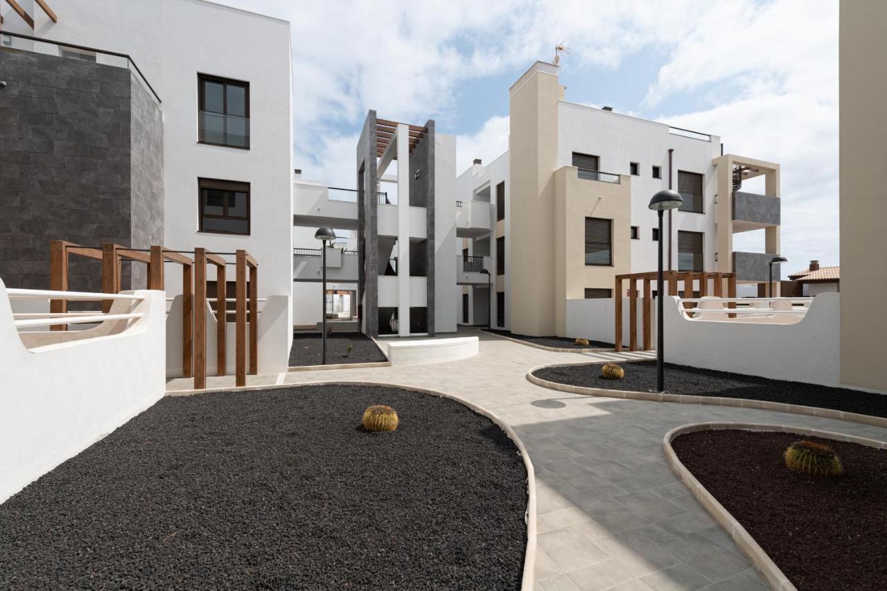 Homeforguest Flat With Large Terrace In Modern Residential Complex With Swimming Pool كاليتا ذي فوستي المظهر الخارجي الصورة