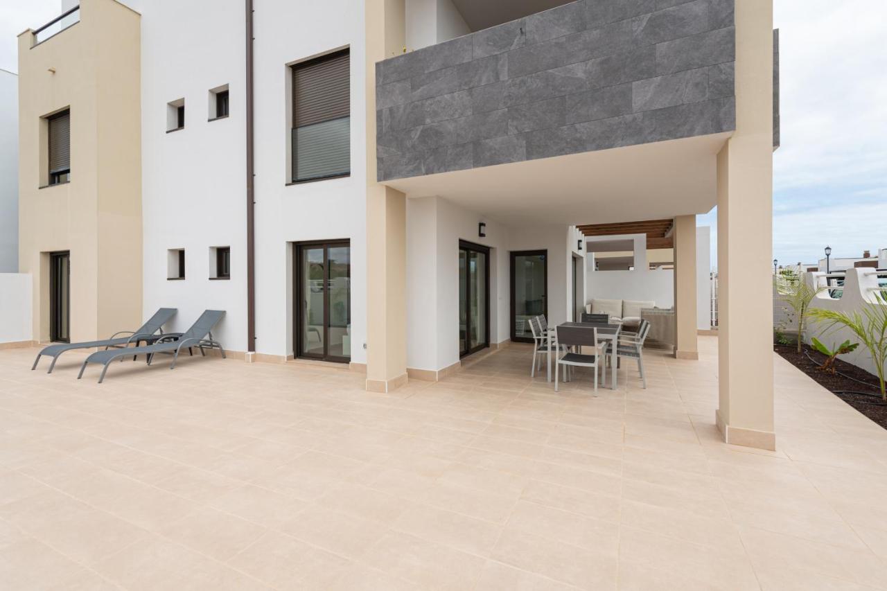 Homeforguest Flat With Large Terrace In Modern Residential Complex With Swimming Pool كاليتا ذي فوستي المظهر الخارجي الصورة