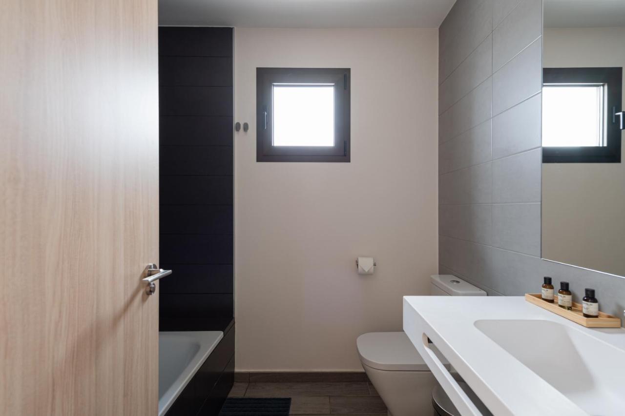 Homeforguest Flat With Large Terrace In Modern Residential Complex With Swimming Pool كاليتا ذي فوستي المظهر الخارجي الصورة