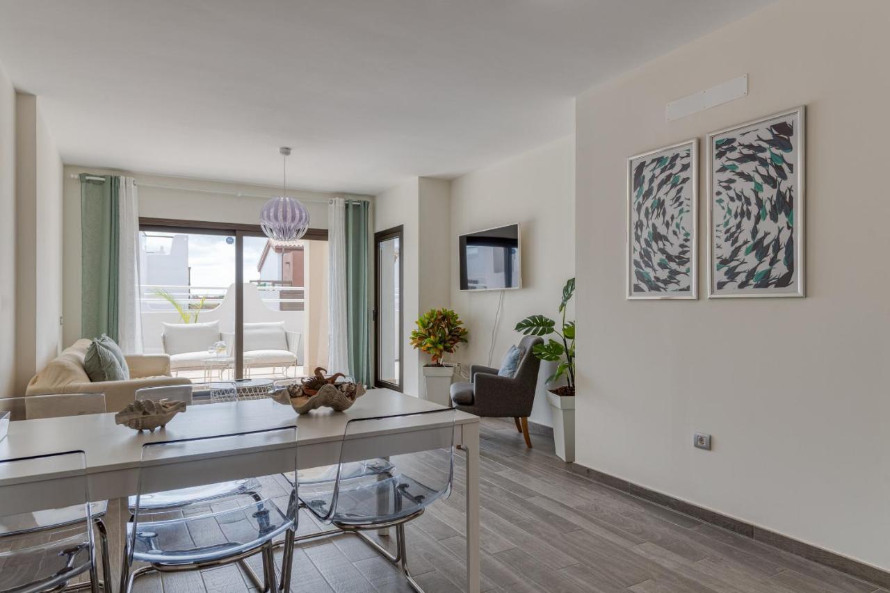Homeforguest Flat With Large Terrace In Modern Residential Complex With Swimming Pool كاليتا ذي فوستي المظهر الخارجي الصورة