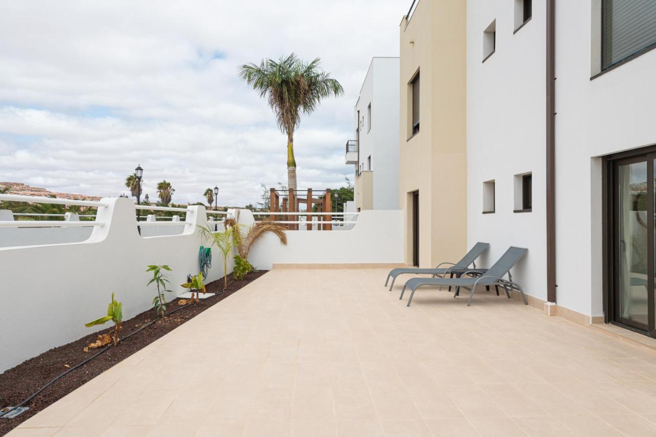 Homeforguest Flat With Large Terrace In Modern Residential Complex With Swimming Pool كاليتا ذي فوستي المظهر الخارجي الصورة