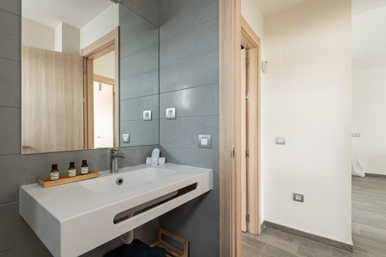Homeforguest Flat With Large Terrace In Modern Residential Complex With Swimming Pool كاليتا ذي فوستي المظهر الخارجي الصورة